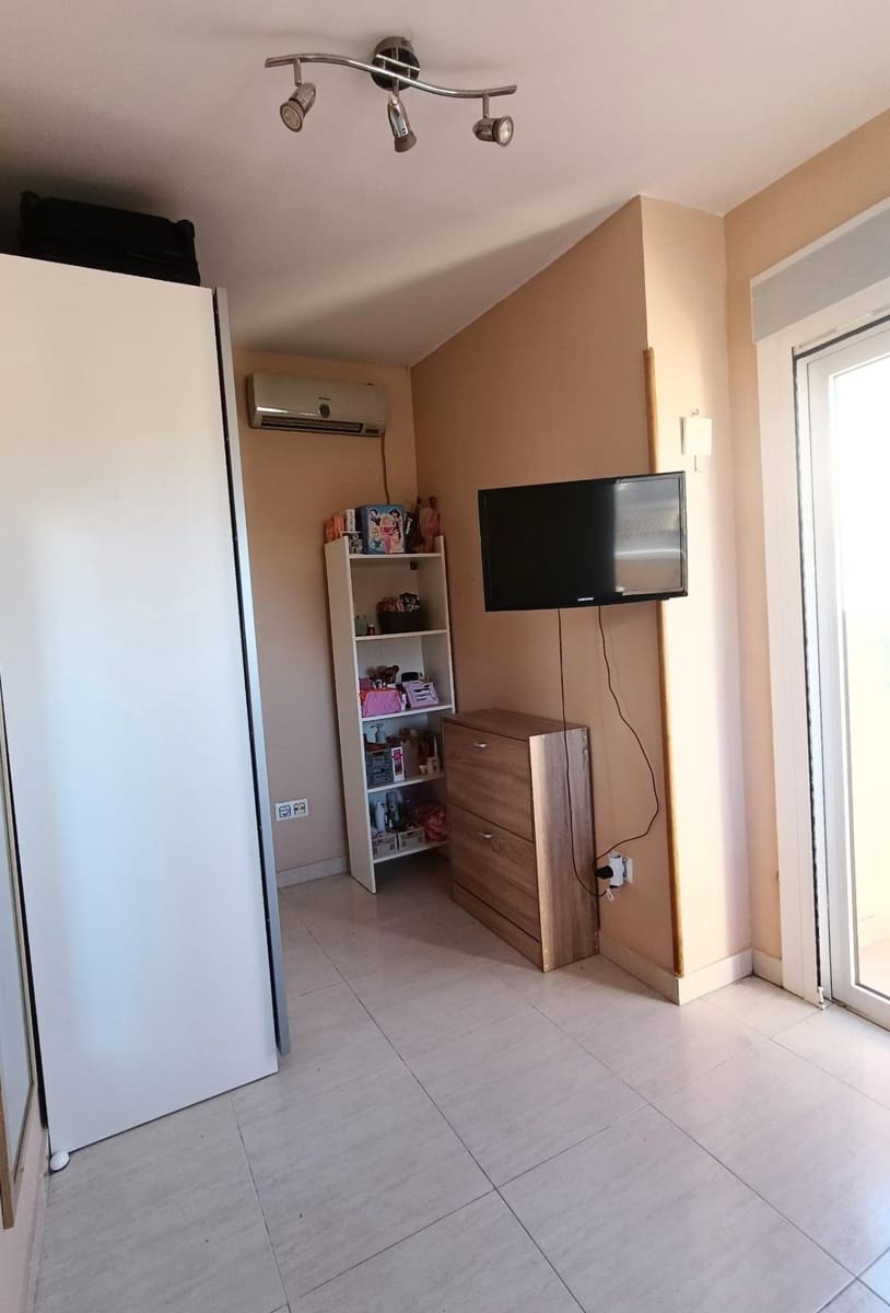4 sovrum Radhus till salu i Torrevieja med pool - 187 900 € (Ref: 9831370)
