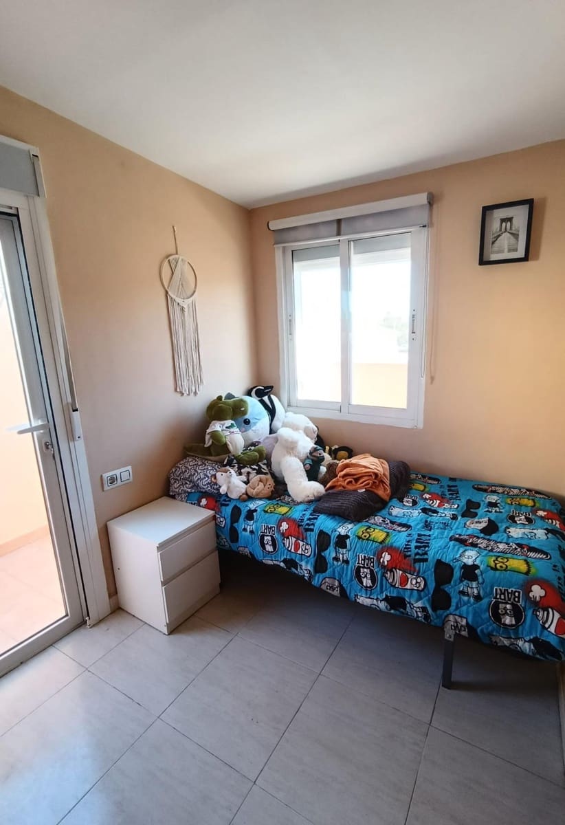 4 sovrum Radhus till salu i Torrevieja med pool - 187 900 € (Ref: 9831370)