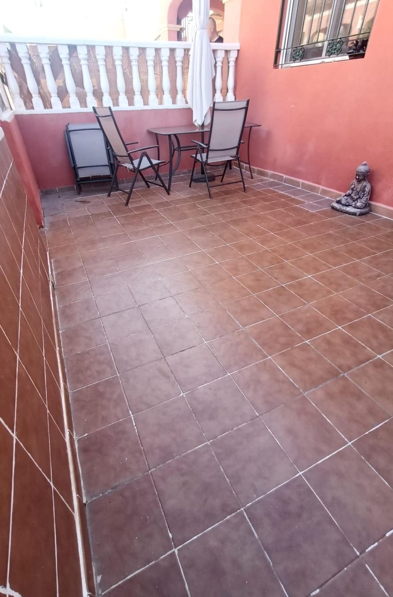 4 sovrum Radhus till salu i Torrevieja med pool - 187 900 € (Ref: 9831370)