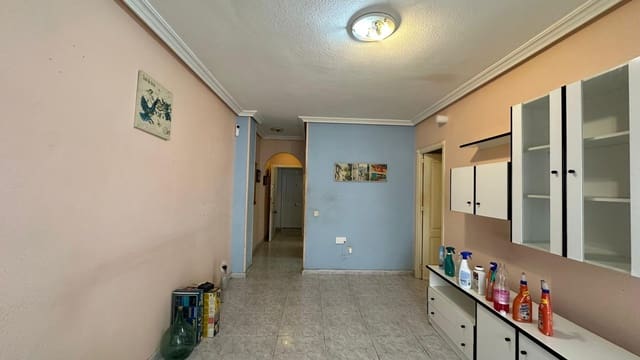 2 slaapkamer Appartement te koop in Torrevieja - € 119.900 (Ref: 9831378)