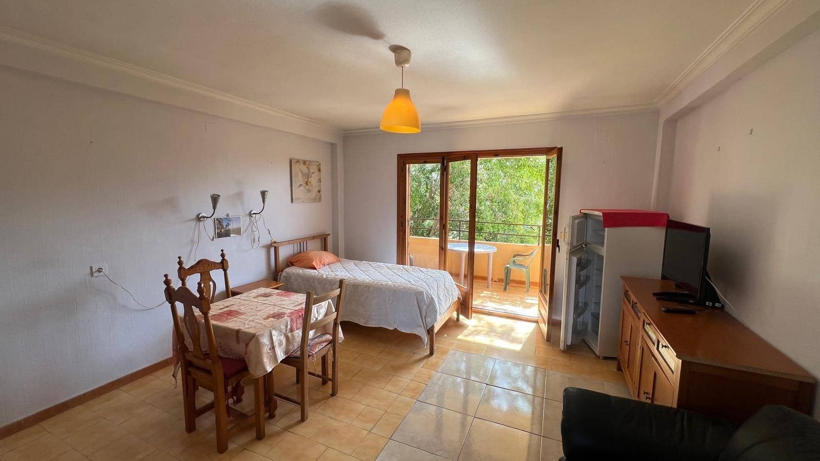 Estudio de 1 habitación en Torrevieja en venta - 83.900 € (Ref: 9831401)