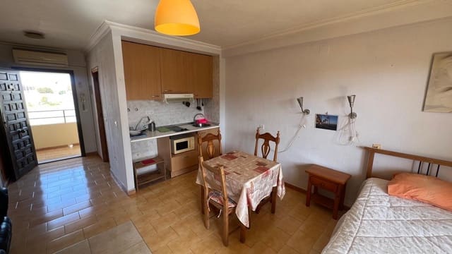 Estudio de 1 habitación en Torrevieja en venta - 83.900 € (Ref: 9831401)