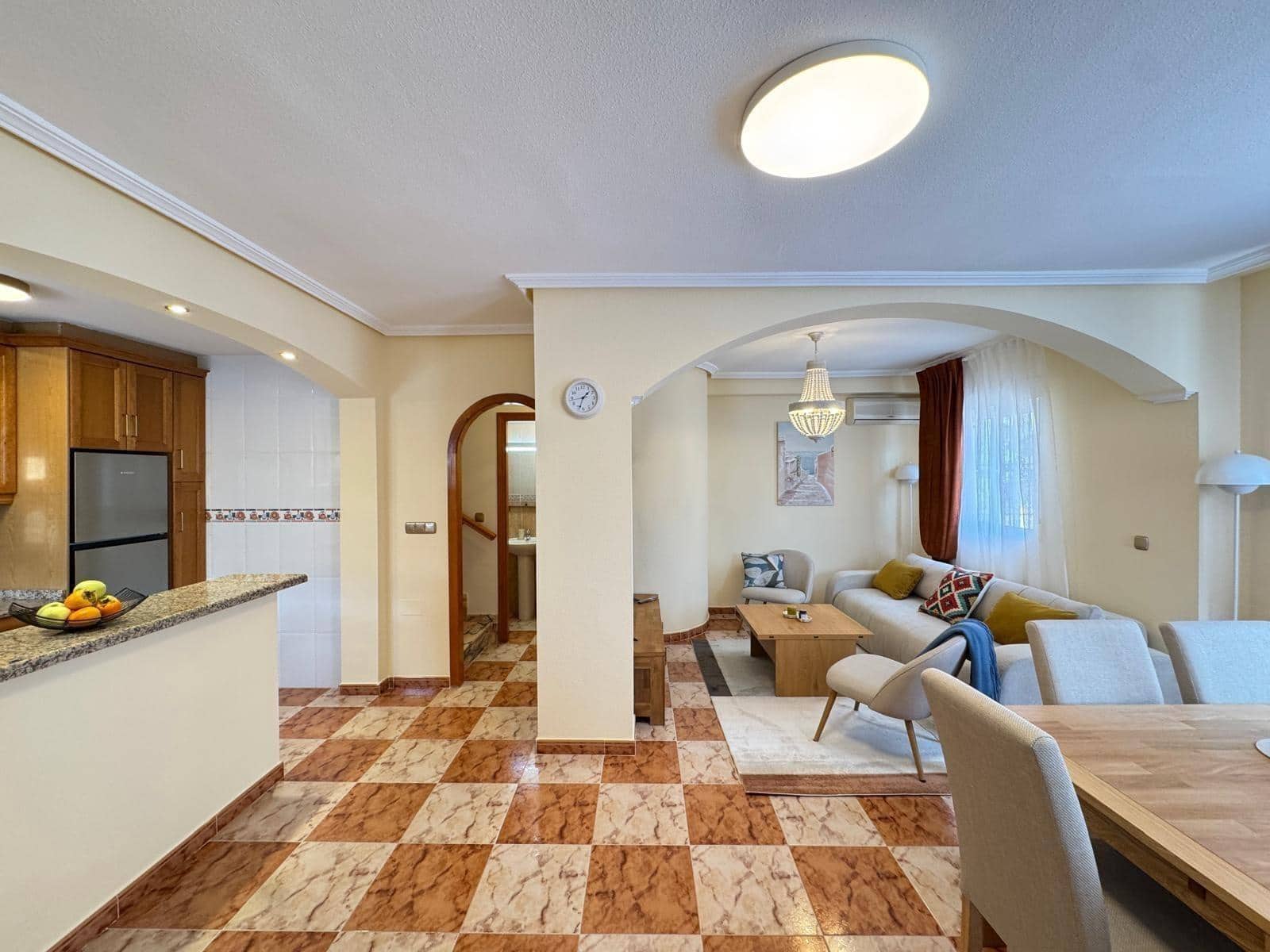 2 soveværelse Rækkehus til salg i Orihuela Costa med swimmingpool - € 219.900 (Ref: 9831413)