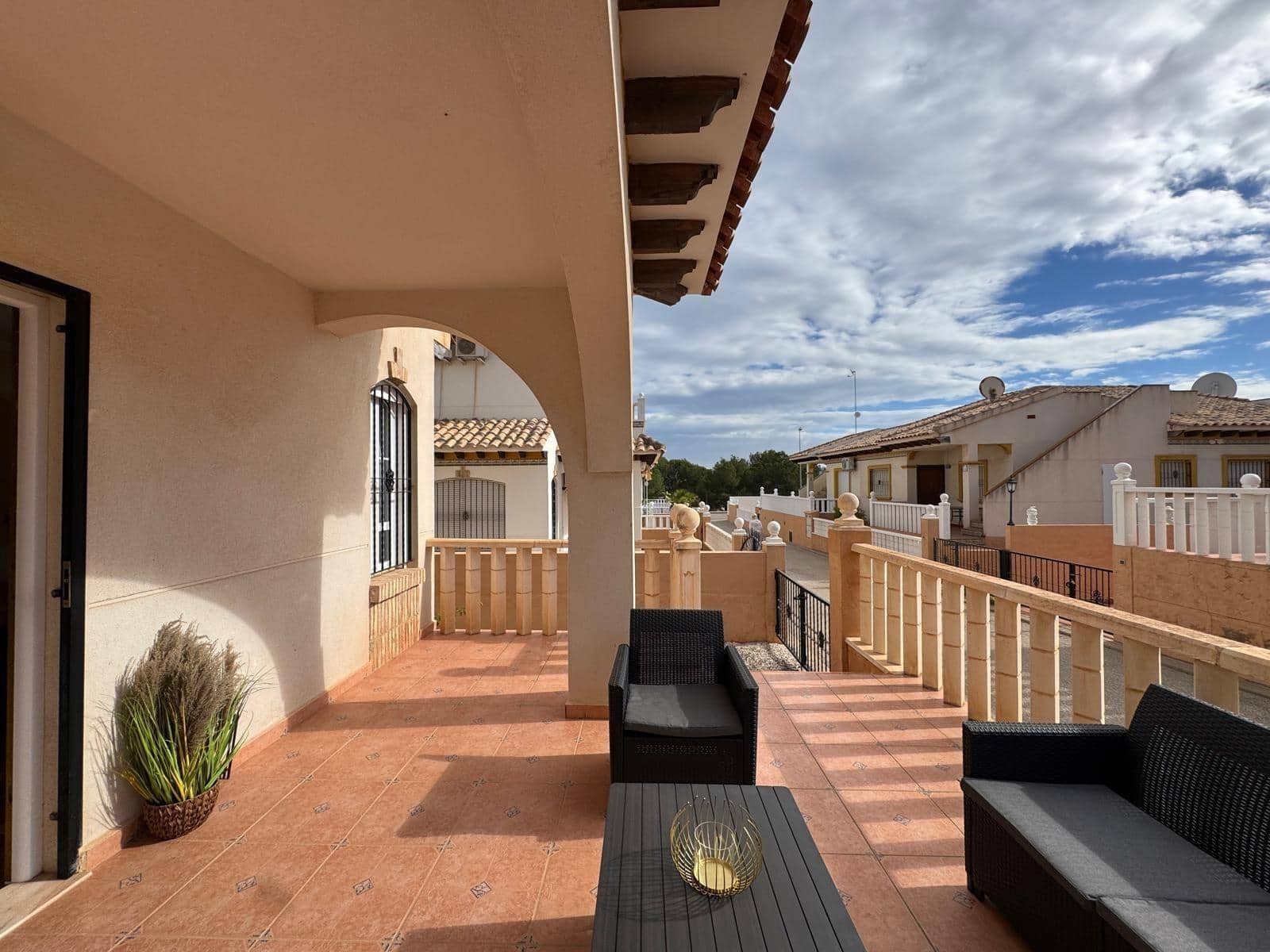 2 soveværelse Rækkehus til salg i Orihuela Costa med swimmingpool - € 219.900 (Ref: 9831413)
