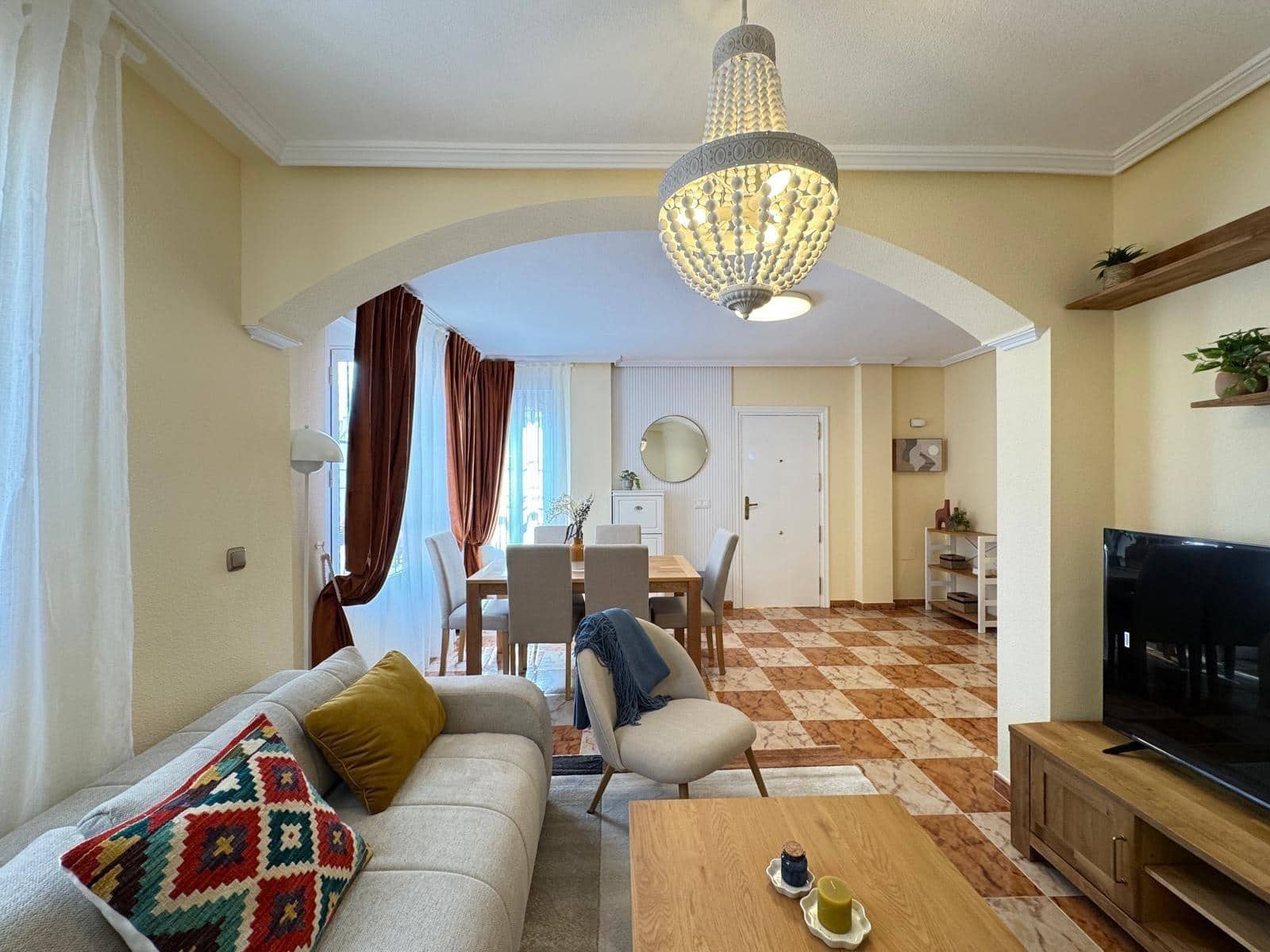 2 soveværelse Rækkehus til salg i Orihuela Costa med swimmingpool - € 219.900 (Ref: 9831413)