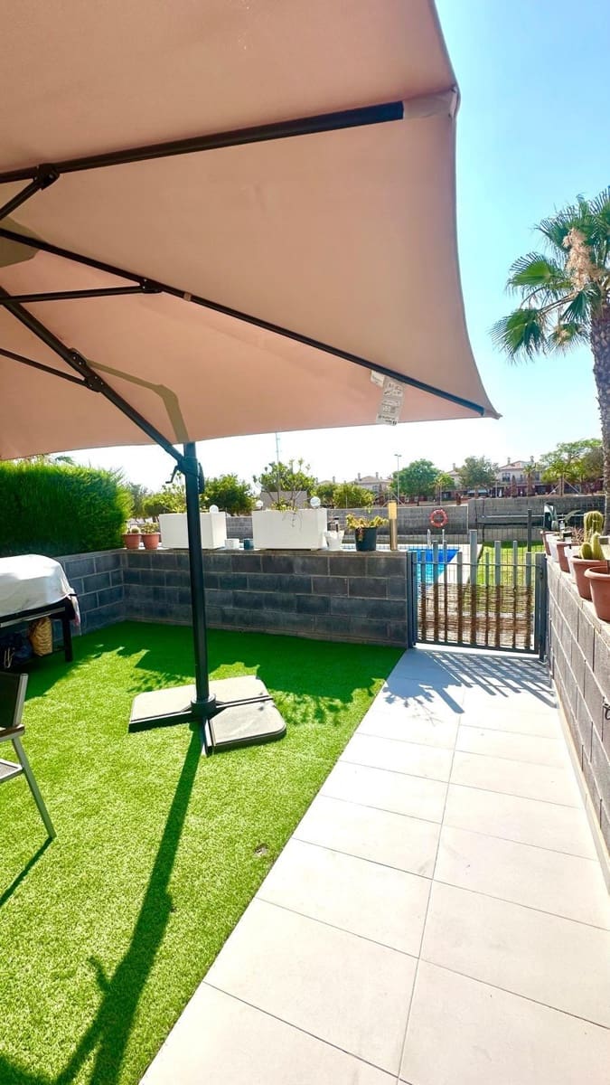 2 bedroom Terraced Villa for sale in Torrevieja with pool - € 274,900 (Ref: 9831425)