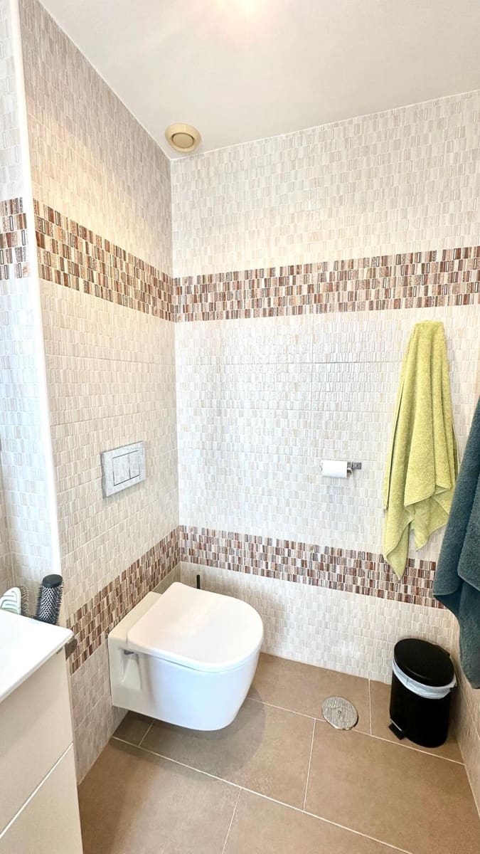 2 bedroom Terraced Villa for sale in Torrevieja with pool - € 274,900 (Ref: 9831425)
