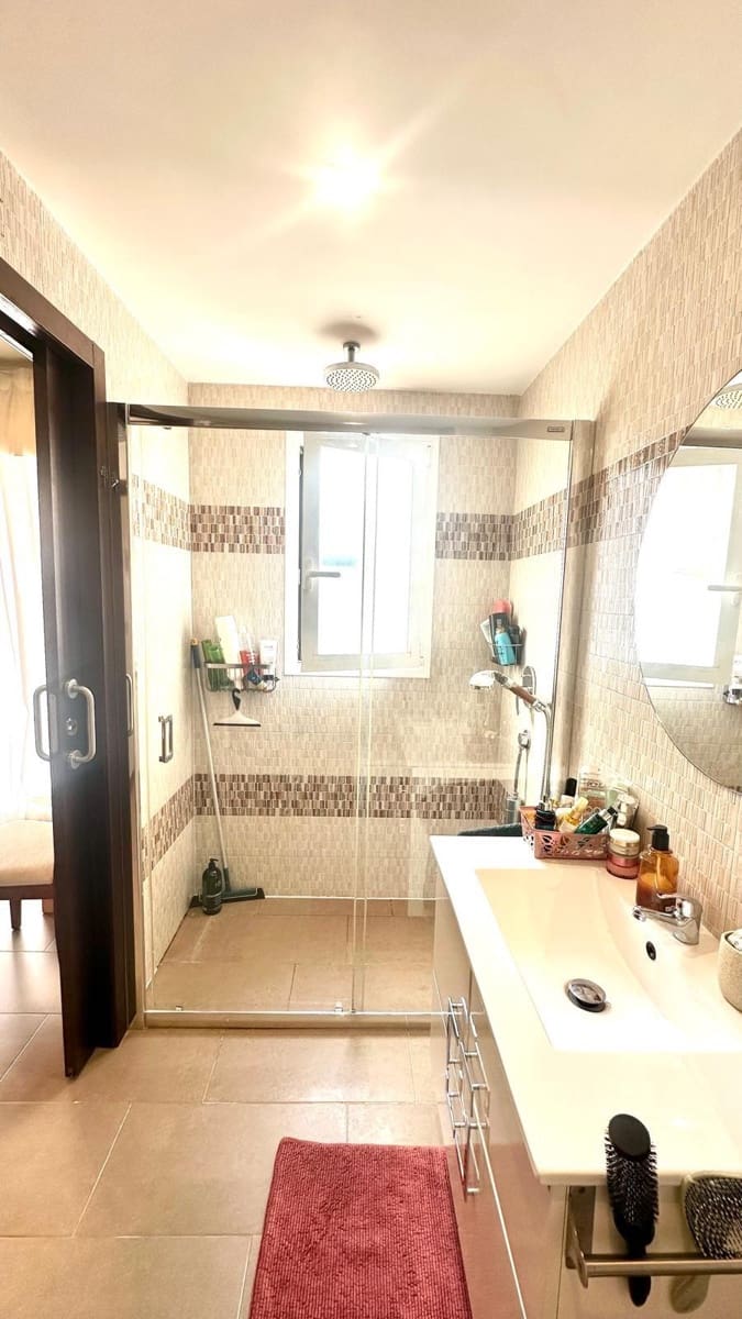 2 bedroom Terraced Villa for sale in Torrevieja with pool - € 274,900 (Ref: 9831425)