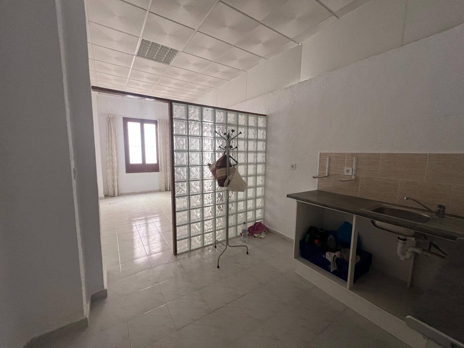 Local Comercial en Torrevieja en venta - 134.900 € (Ref: 9831427)