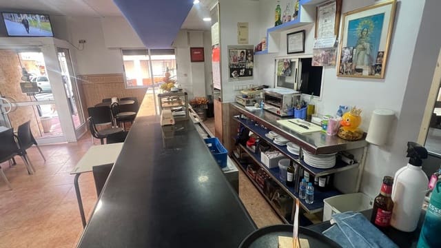 Komercyjne na sprzedaż w Torrevieja - 179 900 € (Ref: 9831428)