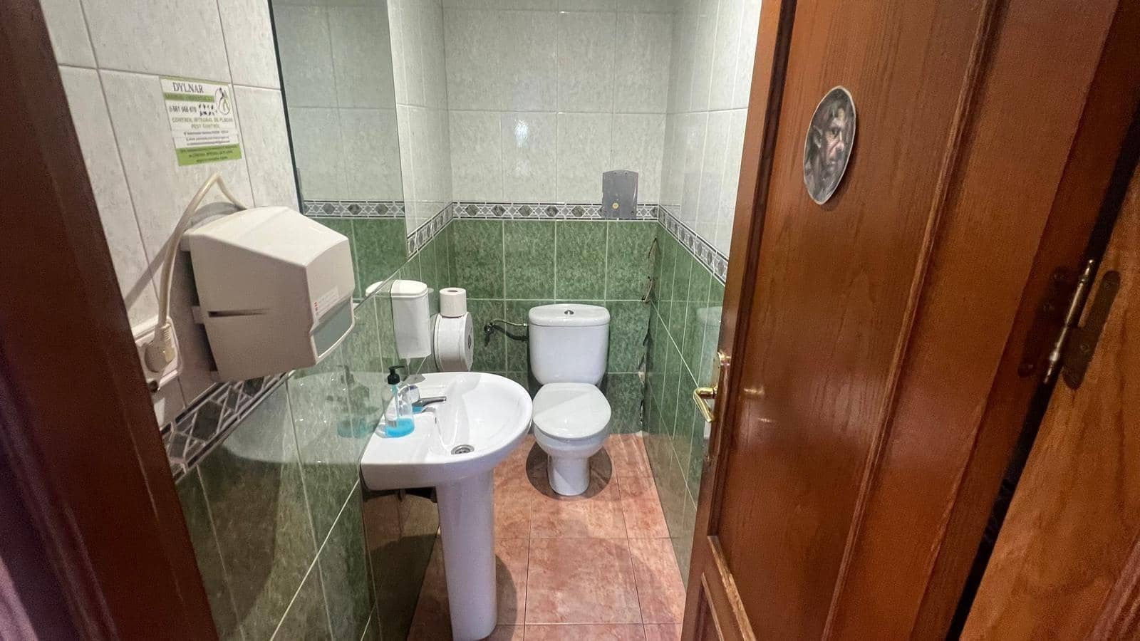 Komercyjne na sprzedaż w Torrevieja - 179 900 € (Ref: 9831428)