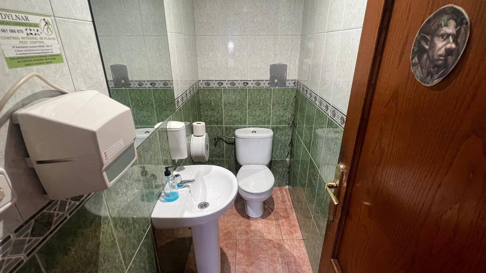 Komercyjne na sprzedaż w Torrevieja - 179 900 € (Ref: 9831428)