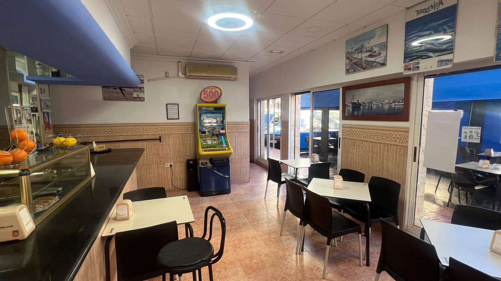 Komercyjne na sprzedaż w Torrevieja - 179 900 € (Ref: 9831428)