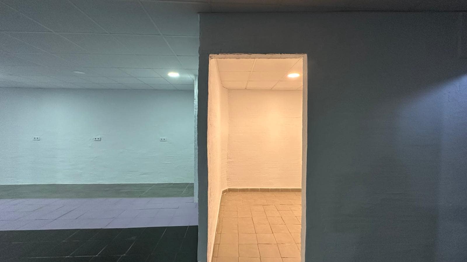 Kommersiell till salu i Torrevieja - 419 900 € (Ref: 9831456)