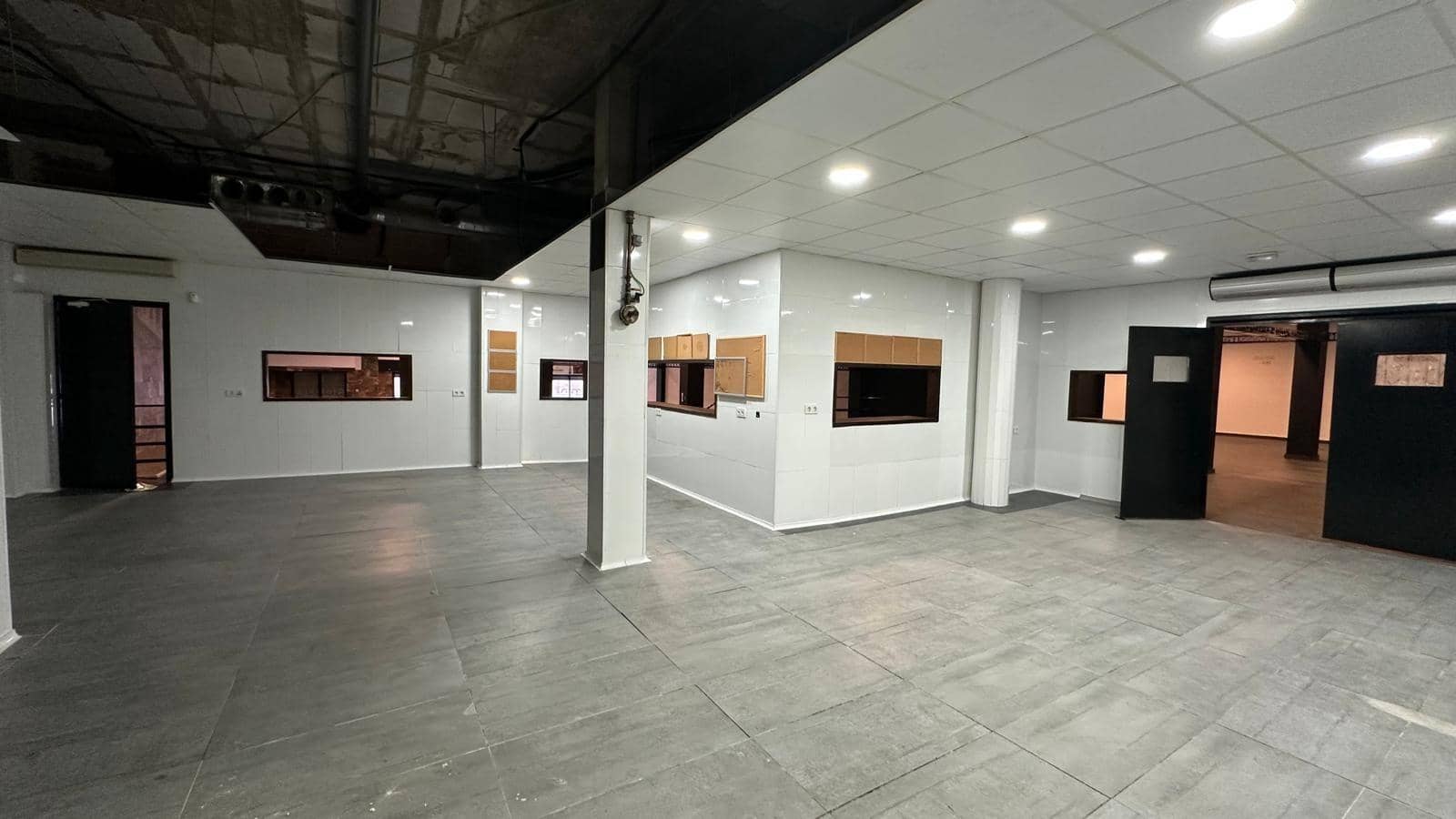 Kommersiell till salu i Torrevieja - 419 900 € (Ref: 9831456)