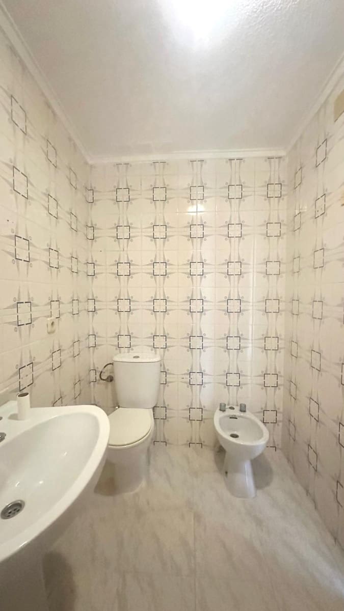 3 sovrum Lägenhet till salu i Torrevieja - 165 000 € (Ref: 9831502)