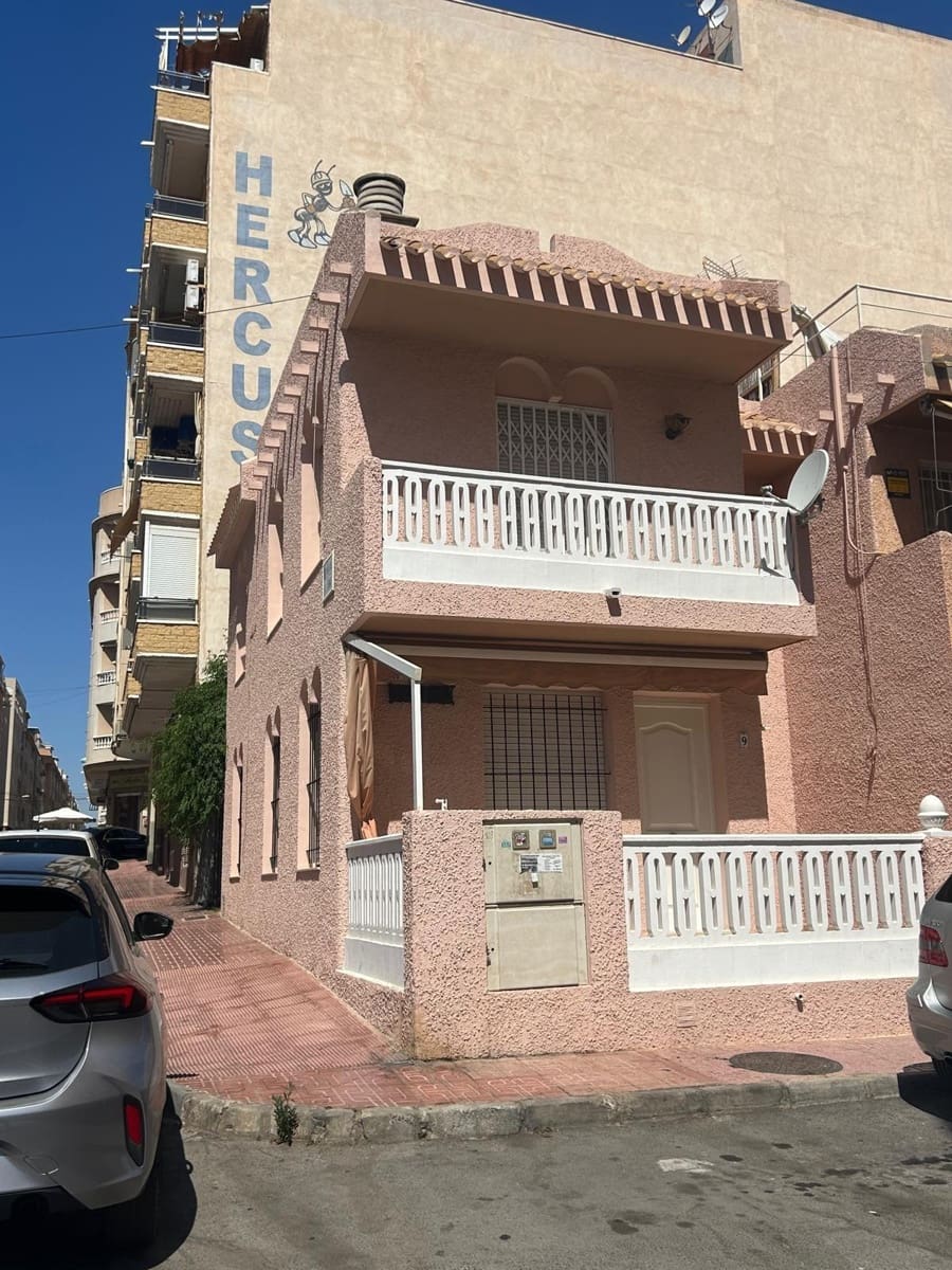 3 soveværelse Rækkehus til salg i Torrevieja - € 229.900 (Ref: 9831508)