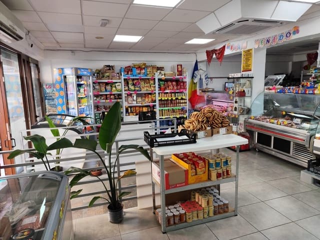 4 soverom Kommersiell til salgs i Torrevieja - € 249 900 (Ref: 9831510)
