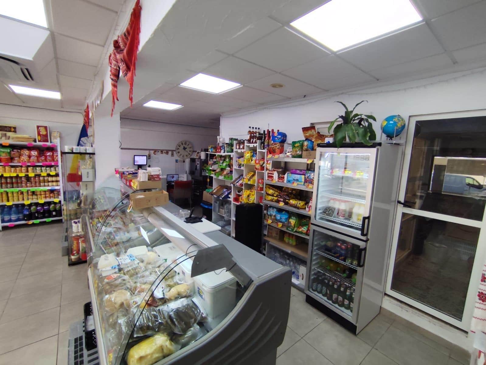 4 quarto Comercial para venda em Torrevieja - 249 900 € (Ref: 9831511)