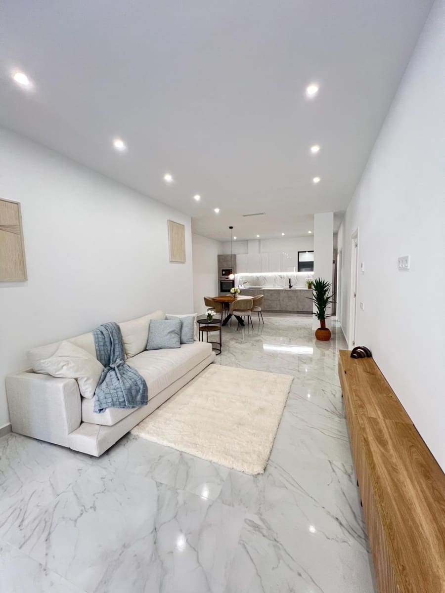 2 Zimmer Apartment zu verkaufen in Torrevieja - 269.000 € (Ref: 9831512)