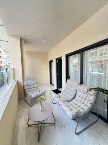 2 Zimmer Apartment zu verkaufen in Torrevieja - 269.000 € (Ref: 9831512)