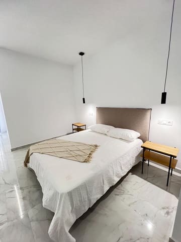 2 Zimmer Apartment zu verkaufen in Torrevieja - 269.000 € (Ref: 9831512)