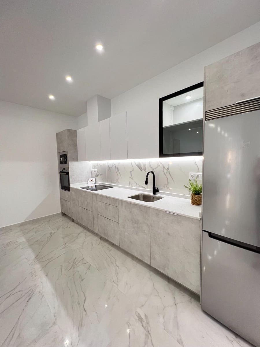 2 Zimmer Apartment zu verkaufen in Torrevieja - 269.000 € (Ref: 9831512)