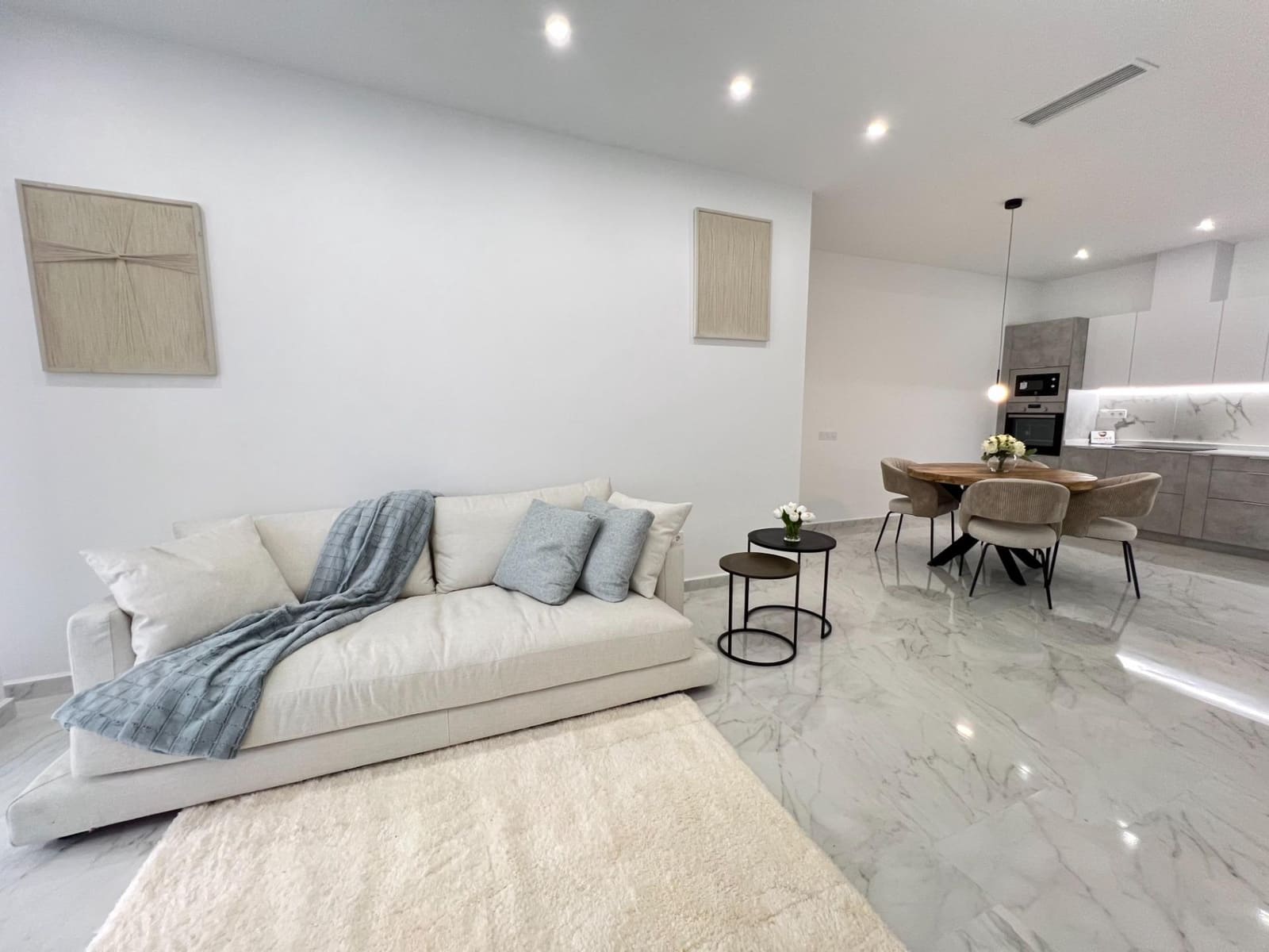 2 Zimmer Apartment zu verkaufen in Torrevieja - 269.000 € (Ref: 9831512)