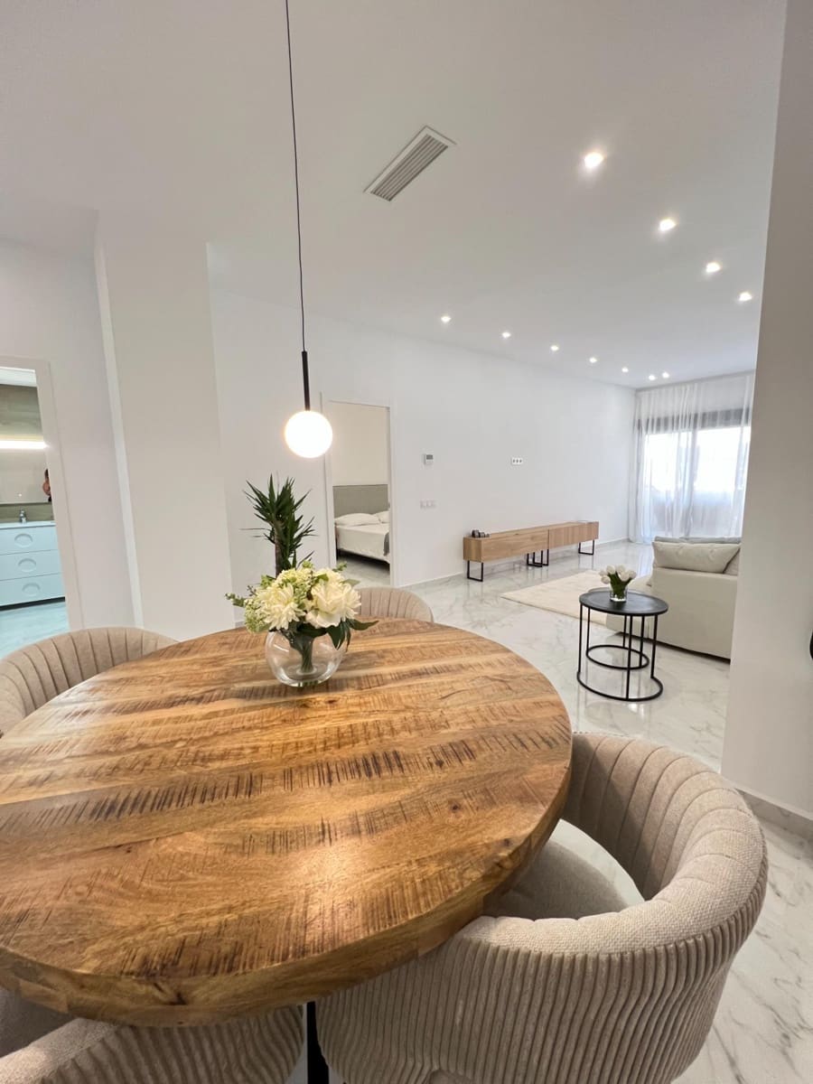 2 Zimmer Apartment zu verkaufen in Torrevieja - 269.000 € (Ref: 9831512)