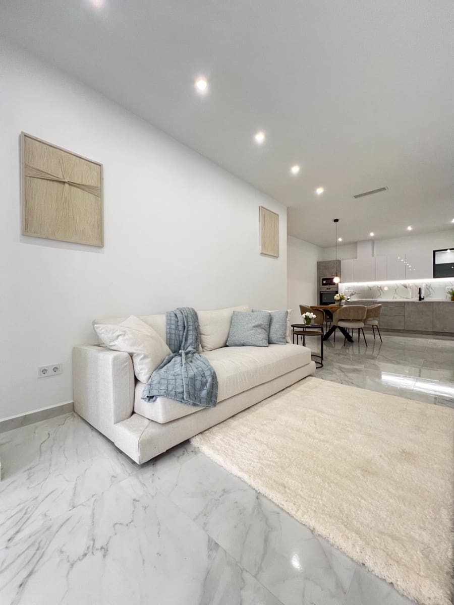 2 Zimmer Apartment zu verkaufen in Torrevieja - 269.000 € (Ref: 9831512)