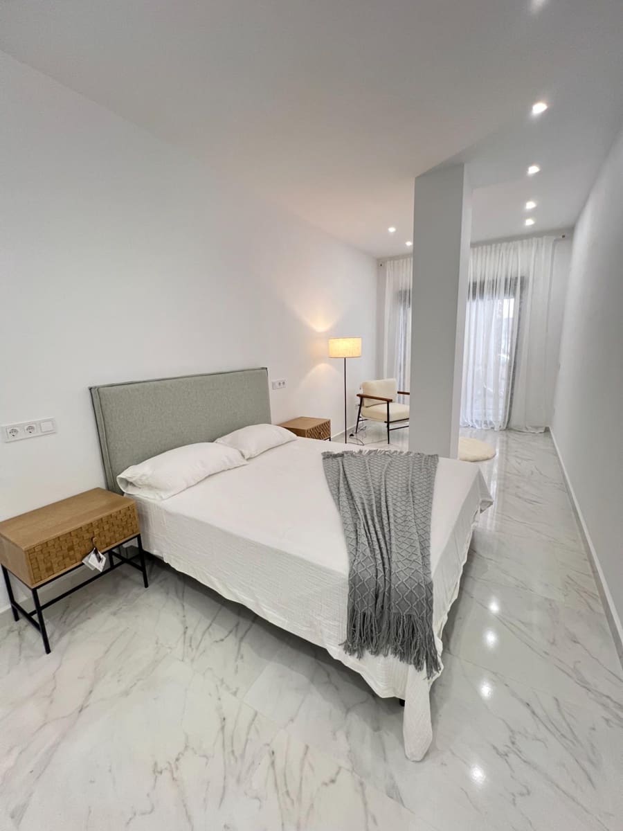 2 Zimmer Apartment zu verkaufen in Torrevieja - 269.000 € (Ref: 9831512)