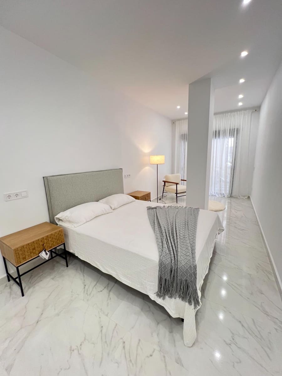 2 Zimmer Apartment zu verkaufen in Torrevieja - 269.000 € (Ref: 9831512)