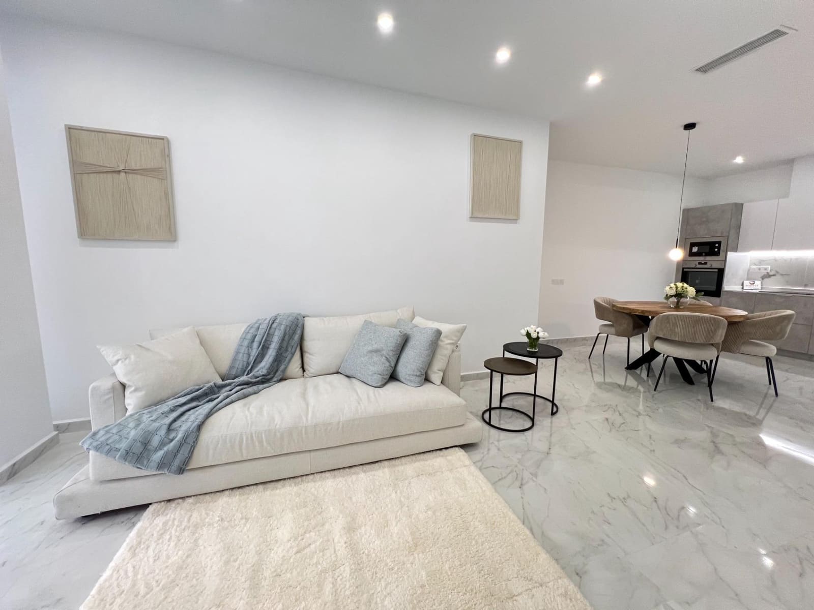 2 Zimmer Apartment zu verkaufen in Torrevieja - 269.000 € (Ref: 9831512)