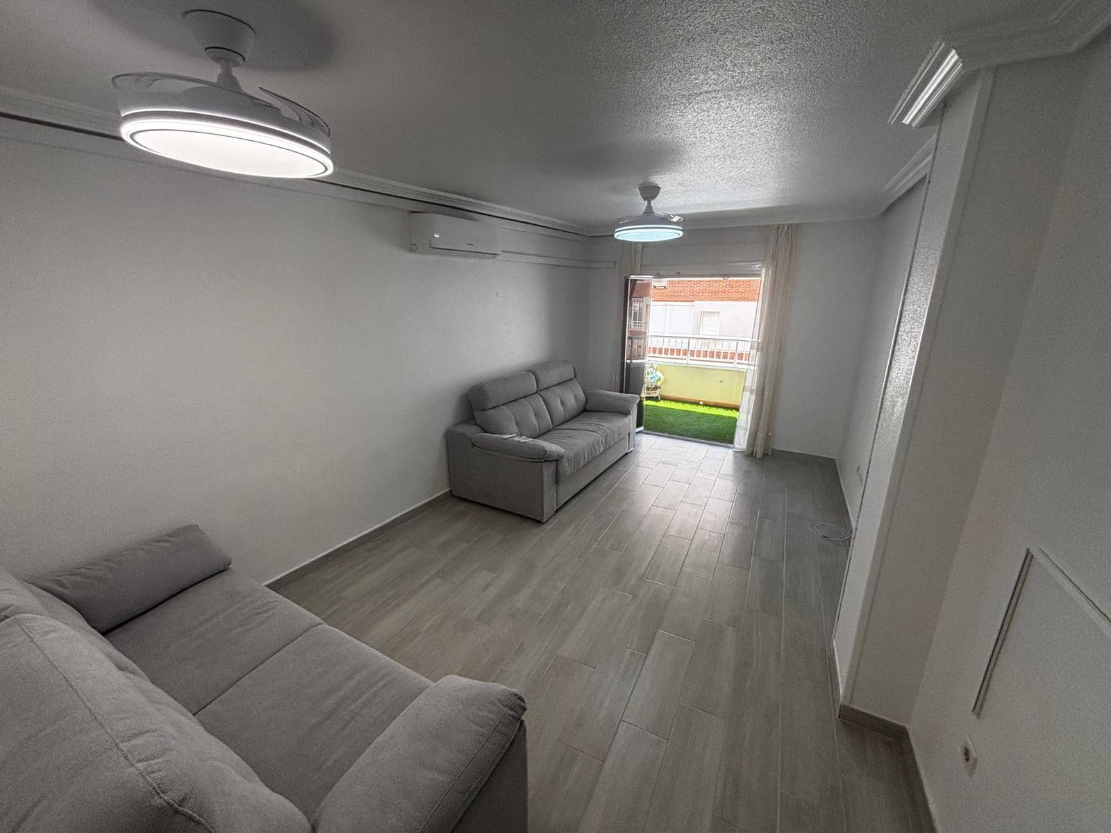 2 bedroom Apartment for sale in Guardamar del Segura - € 175,000 (Ref: 9846227)