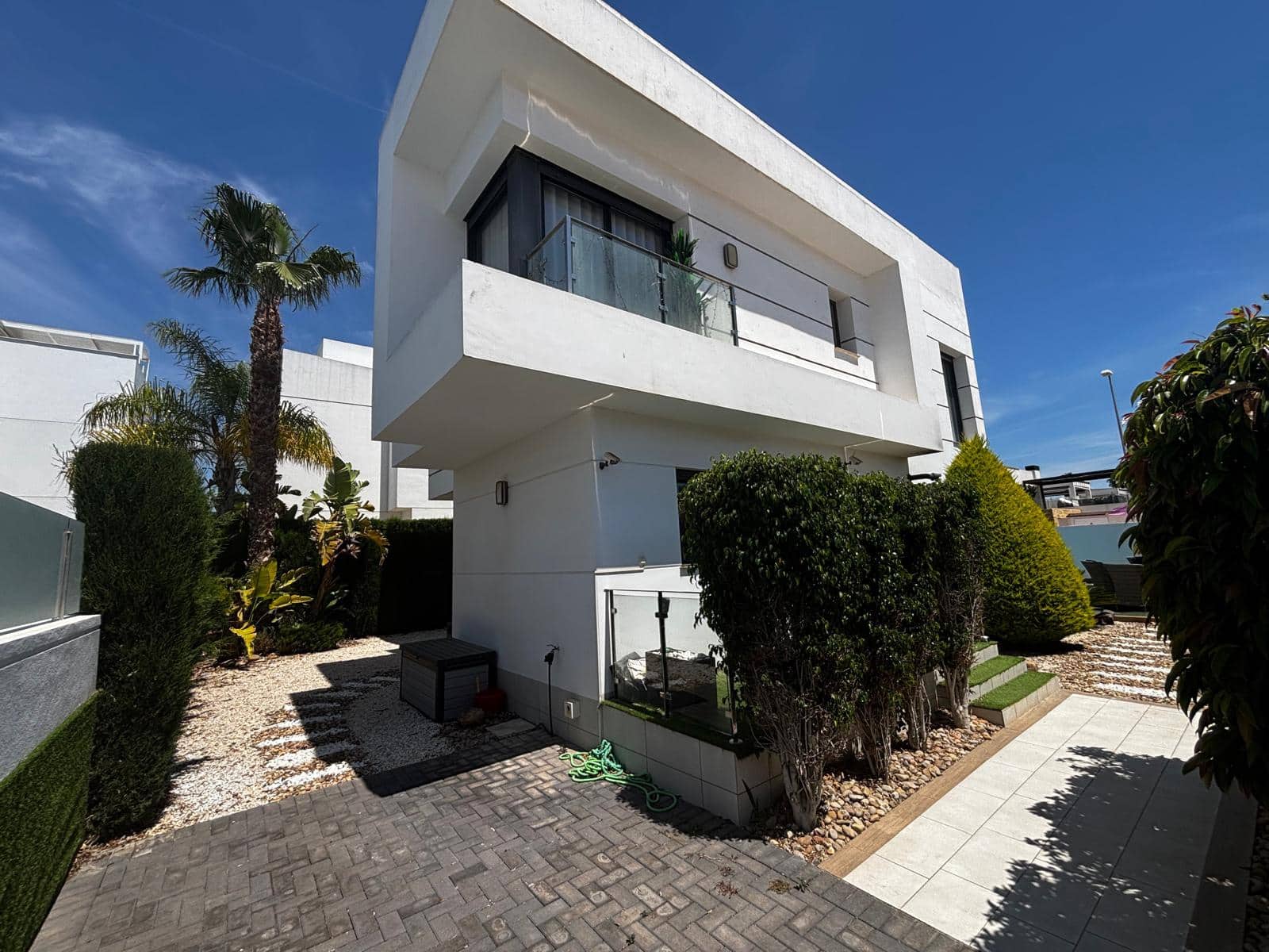 4 makuuhuone Huvila myytävänä paikassa Ciudad Quesada mukana uima-altaan - 549 000 € (Ref: 9846231)