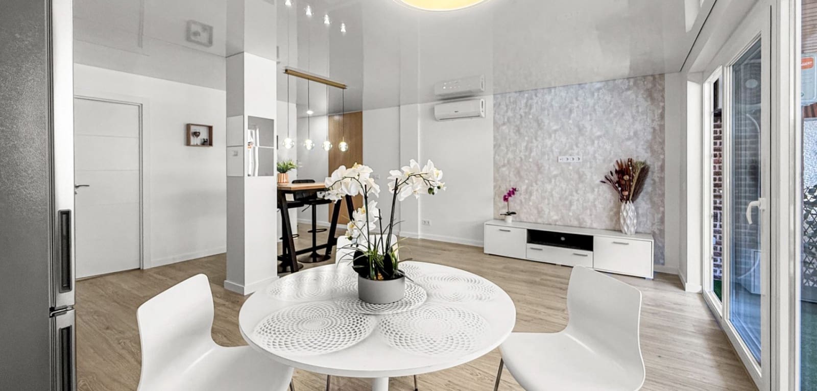 Apartamento de 3 habitaciones en Torrevieja en venta - 244.000 € (Ref: 9847596)