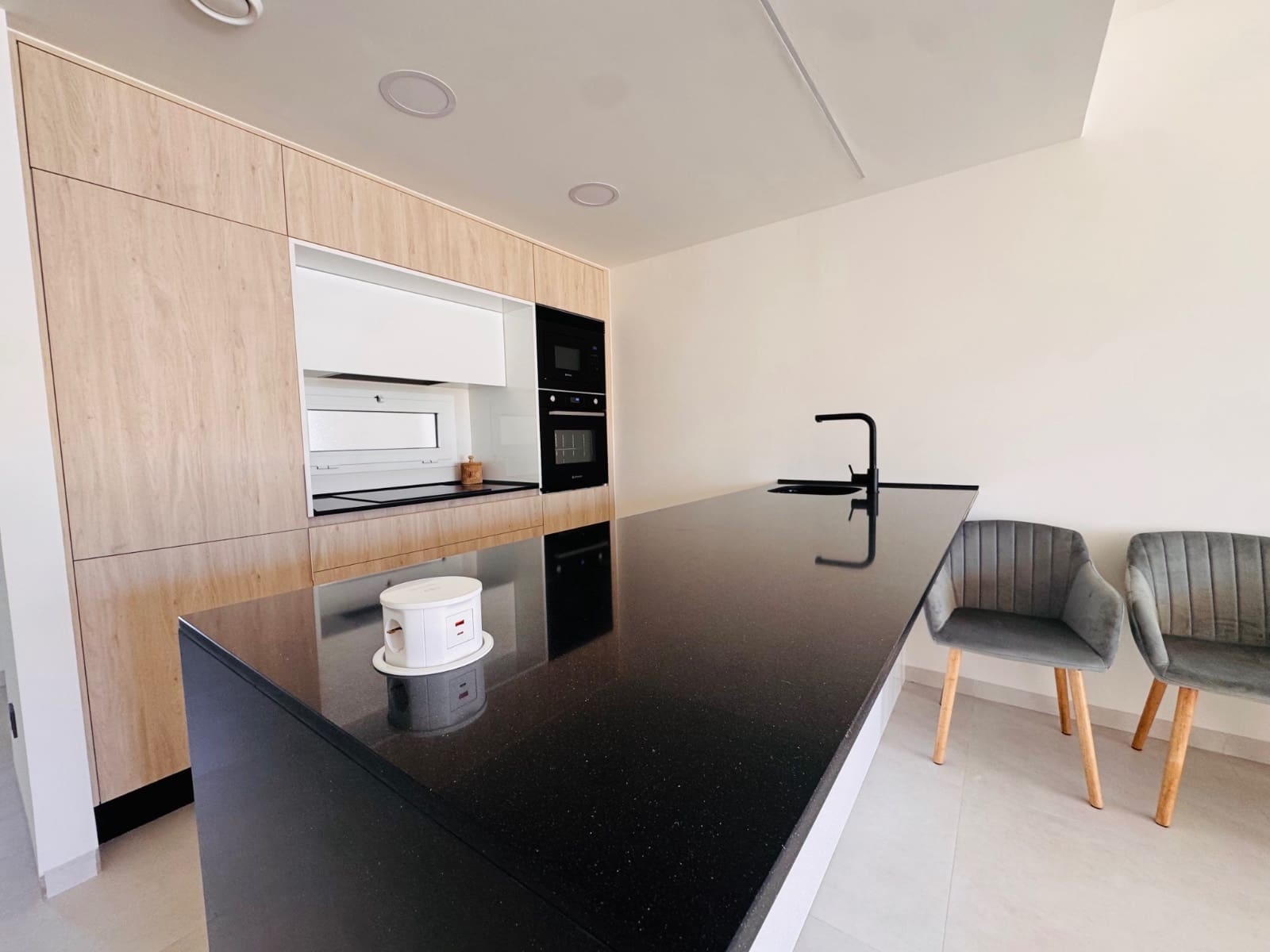 2 quarto Apartamento para venda em El Raso com piscina garagem - 287 000 € (Ref: 9847600)