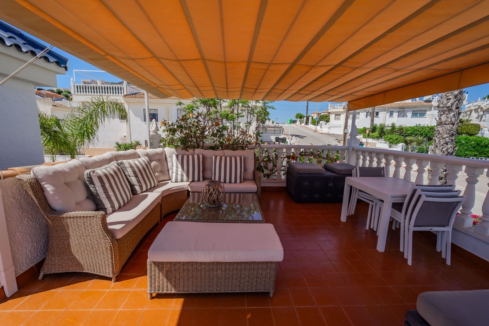 2 slaapkamer Halfvrijstaande villa te koop in Ciudad Quesada met zwembad - € 225.000 (Ref: 9847601)