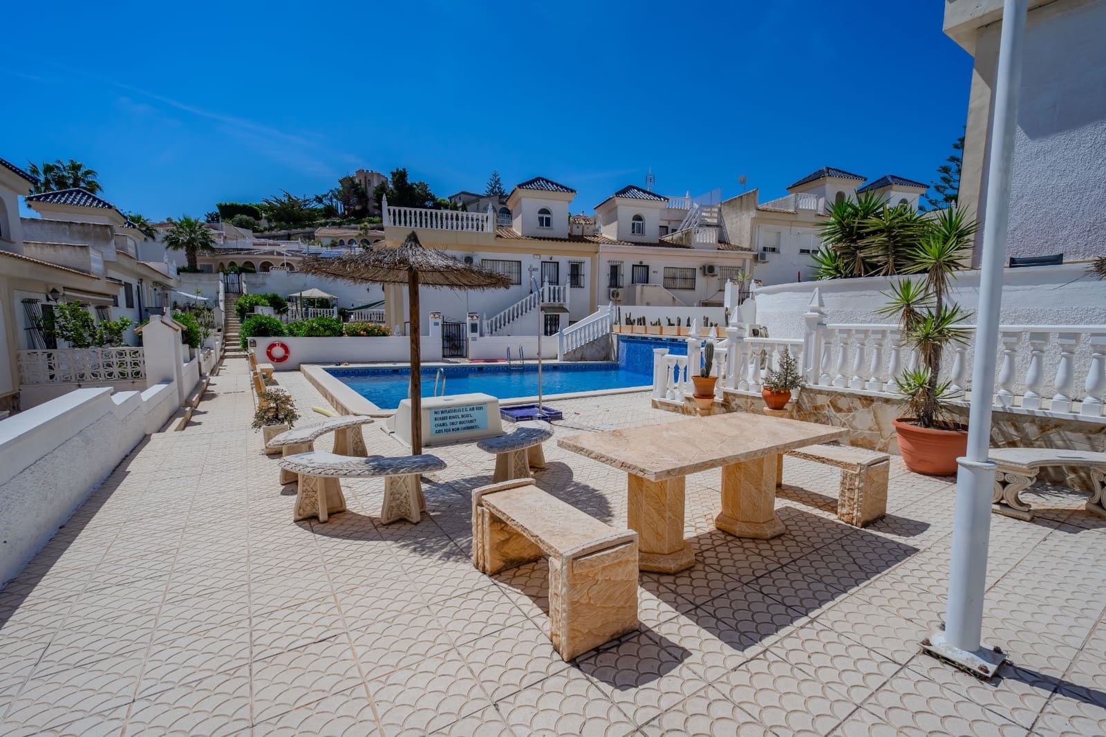 2 slaapkamer Halfvrijstaande villa te koop in Ciudad Quesada met zwembad - € 225.000 (Ref: 9847601)