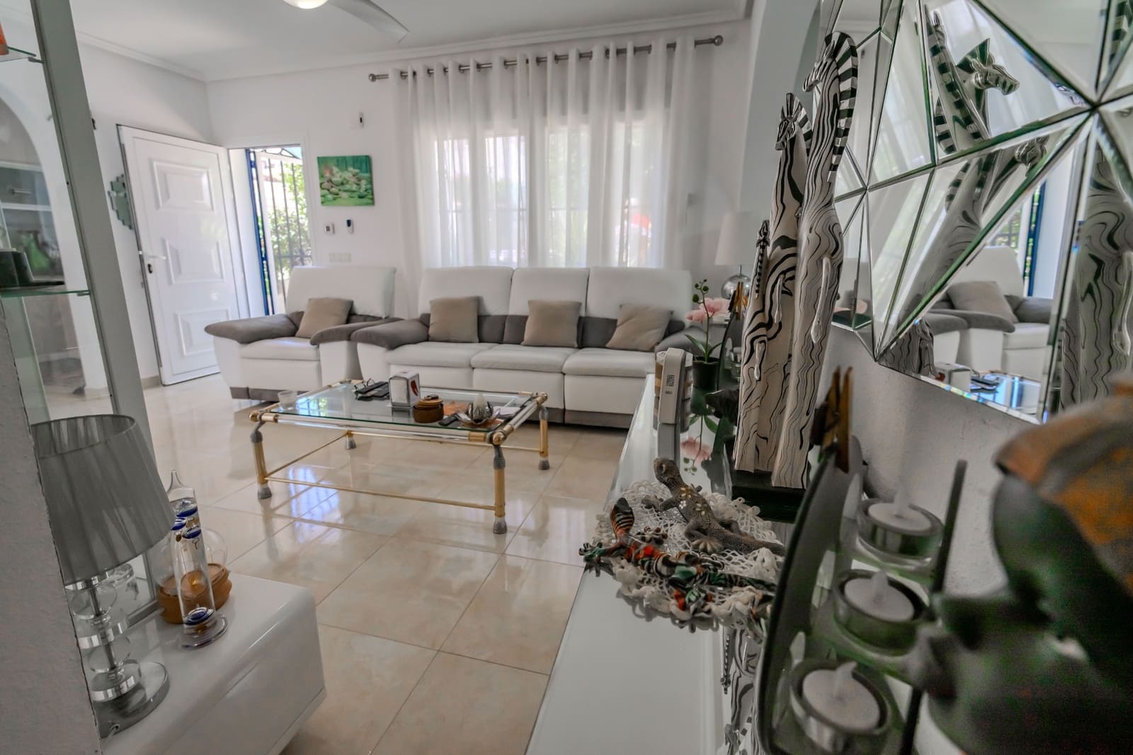 2 slaapkamer Halfvrijstaande villa te koop in Ciudad Quesada met zwembad - € 225.000 (Ref: 9847601)