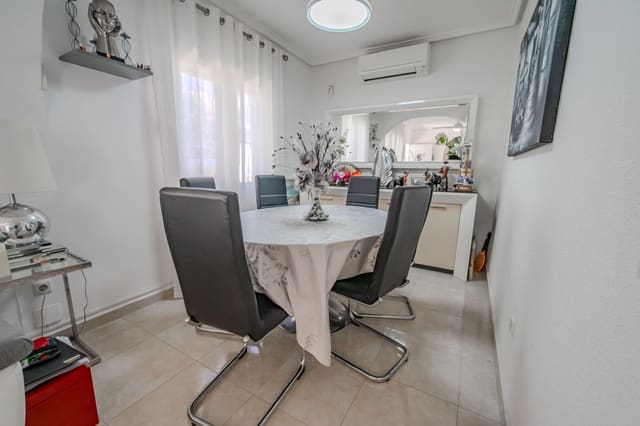 2 slaapkamer Halfvrijstaande villa te koop in Ciudad Quesada, Rojales met zwembad - € 225.000 (Ref: 9847601)