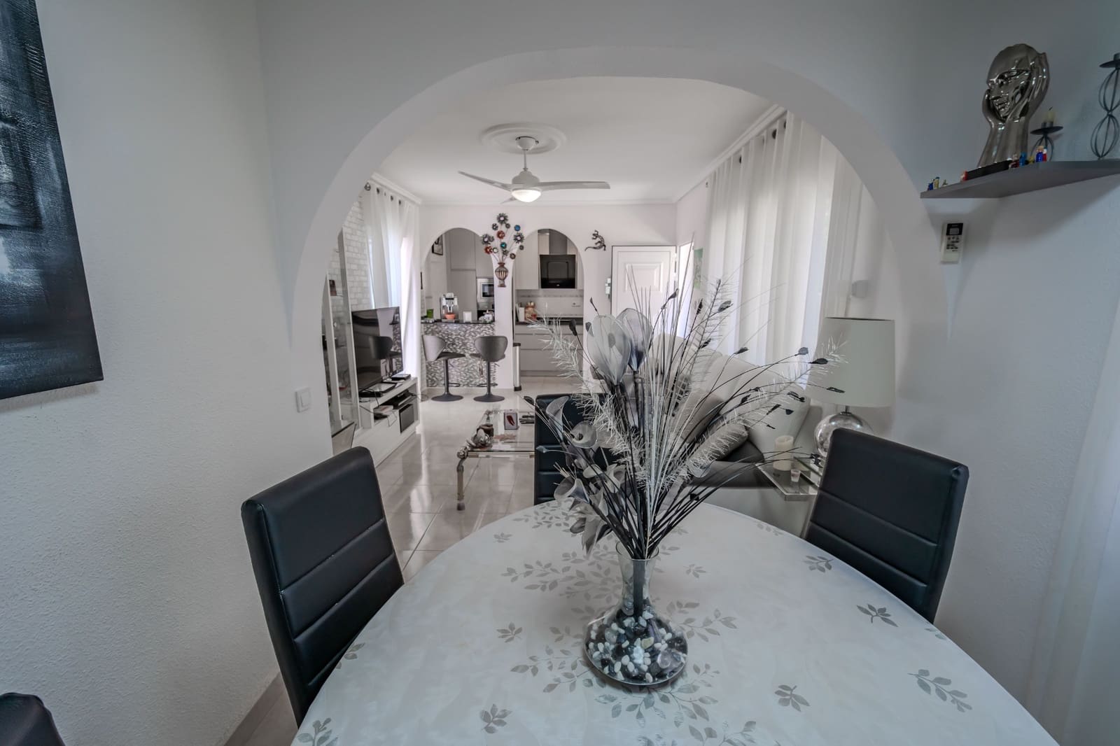 2 slaapkamer Halfvrijstaande villa te koop in Ciudad Quesada met zwembad - € 225.000 (Ref: 9847601)