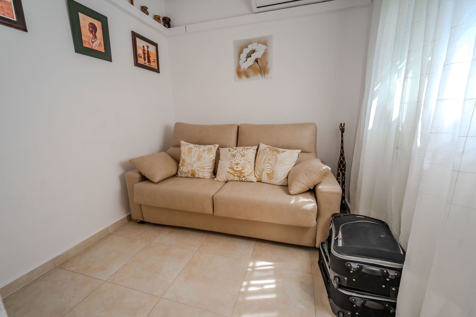 2 slaapkamer Halfvrijstaande villa te koop in Ciudad Quesada met zwembad - € 225.000 (Ref: 9847601)