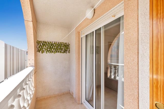 Studio til salgs i Torrevieja med svømmebasseng - € 99 900 (Ref: 9847618)