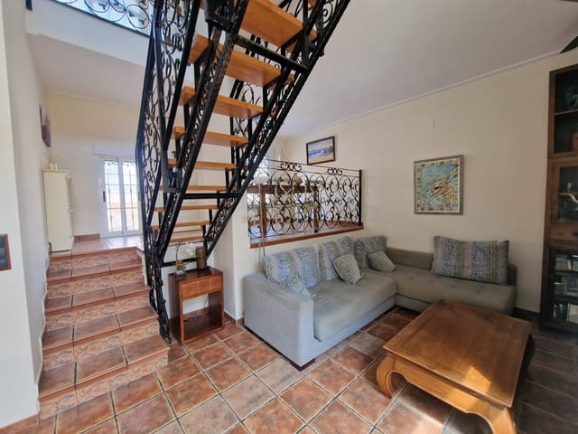 4 soverom Hus til salgs i Guardamar del Segura - € 345 000 (Ref: 9847652)