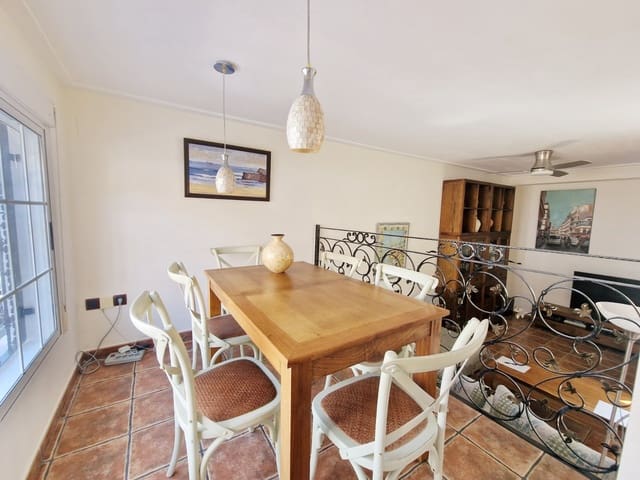 4 soverom Hus til salgs i Guardamar del Segura - € 345 000 (Ref: 9847652)