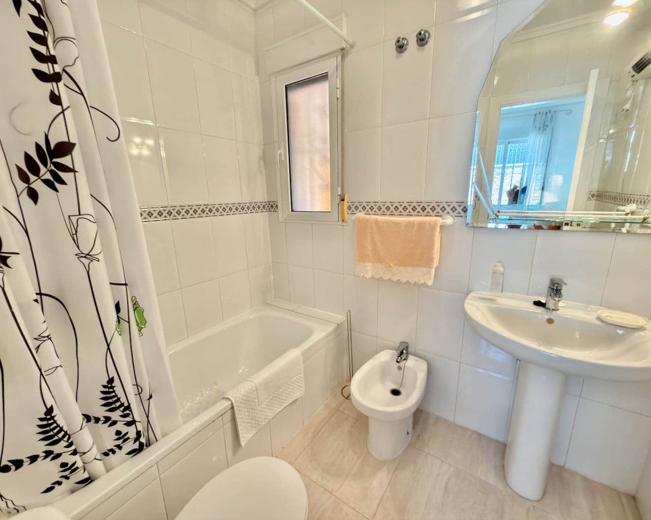 2 slaapkamer Villa te koop in Benimar met zwembad garage - € 220.000 (Ref: 9849864)