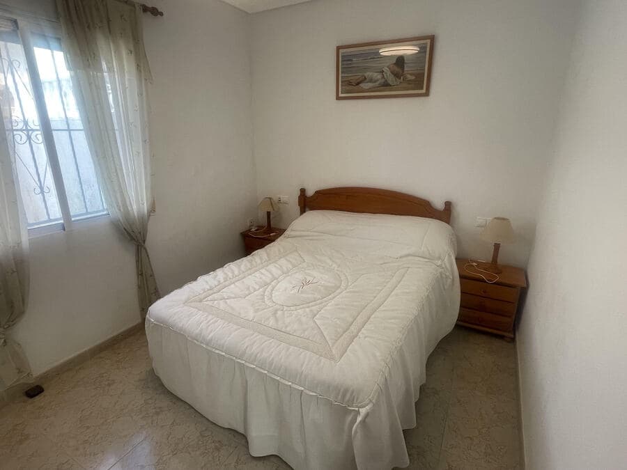 Bungalow de 2 habitaciones en Ciudad Quesada en venta con piscina - 190.000 € (Ref: 9851752)