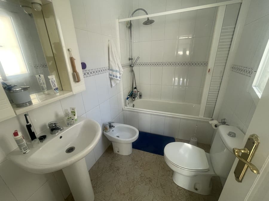 Bungalow de 2 habitaciones en Ciudad Quesada en venta con piscina - 190.000 € (Ref: 9851752)