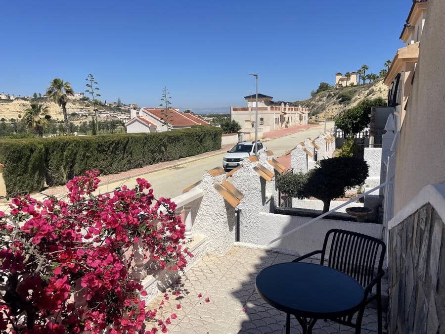 Bungalow de 2 habitaciones en Ciudad Quesada en venta con piscina - 190.000 € (Ref: 9851752)